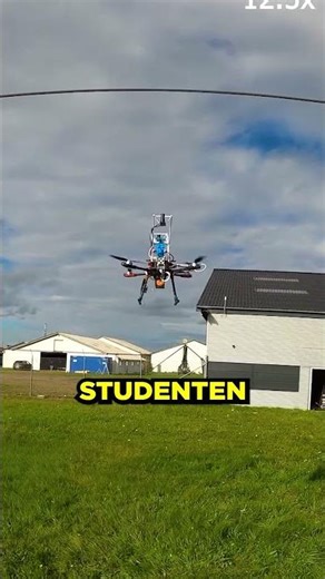 Drohne lädt sich an Stromleitungen auf 🤯 (@sdu_diii)
