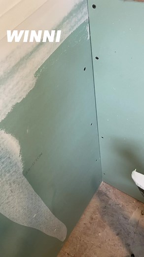 How to compound inside corner. #DIY #construction #tools #carpentry #entrepreneur #realestate | Misha Panchishak