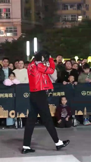 Michael Jackson’s Dance Still Clears Everything 🔥