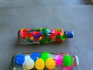 楼梯滚瓶子爆破解压时刻