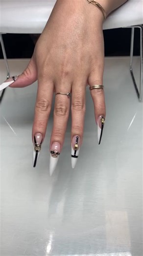 Monster mash🌀 #classicmonsters #universalmonster #monsternails #halloweennails #spookynails #spookyseason #nailart #ocnailtech #fyp #gelxnails #neonnails