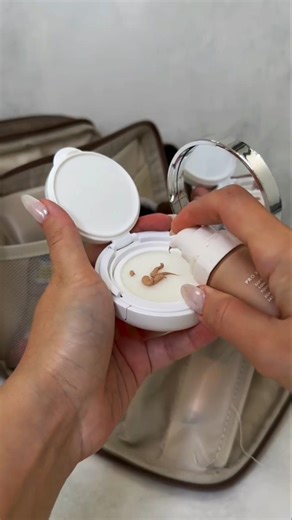 Travel Packing Hacks 2026: Pack 14 Days in a Carry-On! ✈️😱 #asmr #shorts #travelhacks