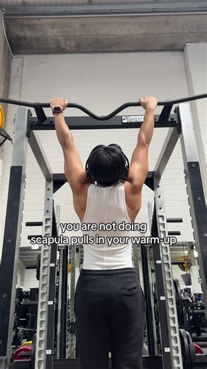 scapula pulls are a MUST HAVE in my warm up routines as it helps with loosening the scapula muscles 🫡 #workout #pullup #warmup #exercise #pulls