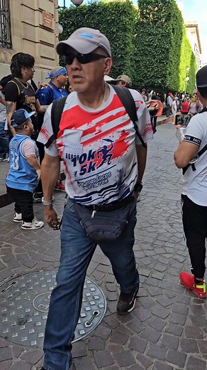 11K views · 572 reactions | Hay apoyo solo falta talento | Scott Adrian Moreno | Facebook