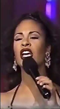 Selena performing”No Me Queda mas”Live at sábado gigante January 15th 1995.