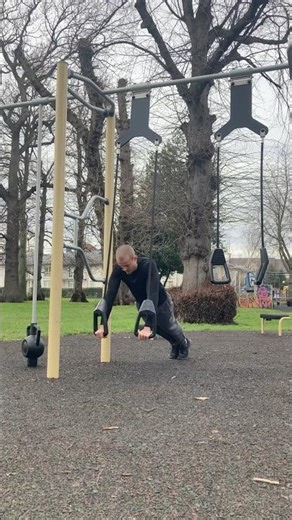 Push-up workout on rings 💪 #calisthenics