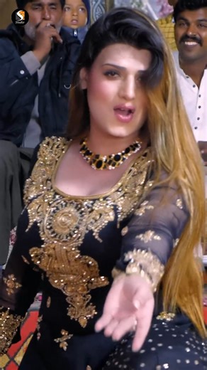 1M views · 68K reactions | Nibhdi Jo Nai #UrwaKhan #Dance #SGStudio | SG Studio | Facebook