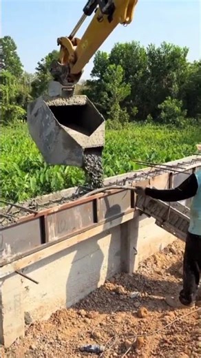 Precision Concrete Pouring Technology Explained! #shorts