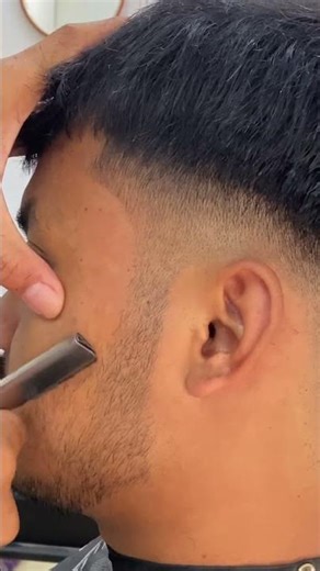 How to Get a Super Sharp Outline Using a Razor #razoroutline #barbertechnique #sharpoutline #barber