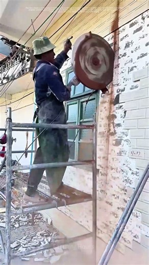 Cutting Through Walls: How Precision Demolition Shapes Renovations