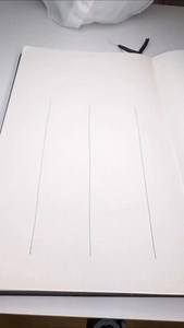 Miks mõlema käega sümmeetriliselt joonistamine on ajule kasulik? 🧠 • Kahepoolne aktiveerimine Samaaegne joonistamine vasaku ja parema käega aktiveerib mõlemat ajupoolkera ning nende vahelise korpus kallosumi radu. See parandab poolkerade vahelist koordineerimist (interhemisfääriline suhtlus), mis toetab sujuvamat infotöötlust. • Motoorikavõrkude koostöö. Kahekäeline liikumine kaasab lisamootorkorteksi (SMA), premotoorse ja väikeaju koordinatsiooniradu. See treenib ajul „ajastuse ja täpsuse“ süs