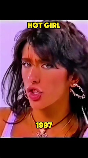 Regresa a la Era Neón con la Reina del Disco de los 80