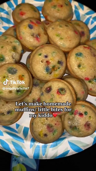Homemade Funfetti Muffins Recipe for Kids