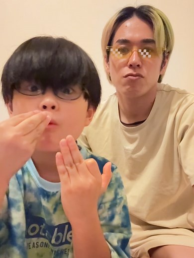 Easy Magic Trick Tutorial with Mizu Mayuuki & Mao Miyako