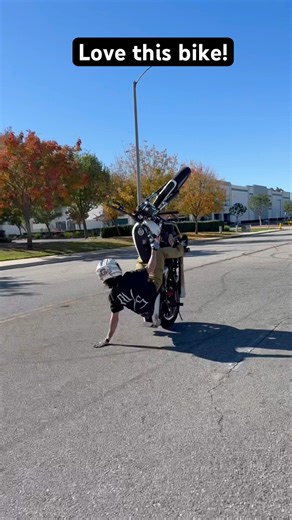 Love my sporty! #Harleystunts #Harleydavidson #Wheelies #burnouts #Stunts #sportster #Sporty