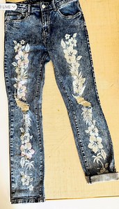 Upcycled Forever 21 Jeans With Hand-bleached Hibiscus Flowers, Hand Embroidered Denim, One-of-a-kind Sustainable Fashion, Custom Art Jeans - Etsy Australia