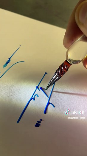 How to Sign the Letter E: A Quick Guide
