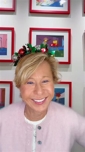 Yeardley Smith on Instagram: "36 years of @thesimpsons 💛📺 In honor of today being the 36th anniversary of our first half-hour episode. Here’s a little history lesson on the scuttlebutt around Hollywood back then! Favorites, get into the holiday spirit with me and watch “Simpsons Roasting on an Open Fire” today! 😄🫶 ✨"