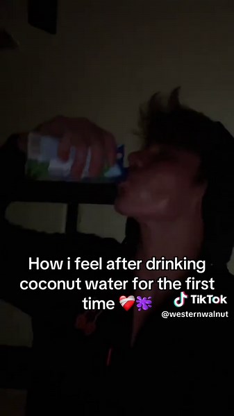 Coconut Water: Effective Method for Debloating