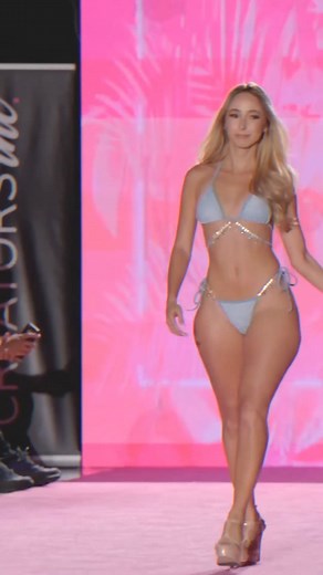 Beatriz Corbett VS Mikaela Lafuente - Miami Swim Week 2023 #MiamiSwimWeek2023 #BeatrizCorbett #MikaelaLafuente #bikini #bikinimodel #model #fashion