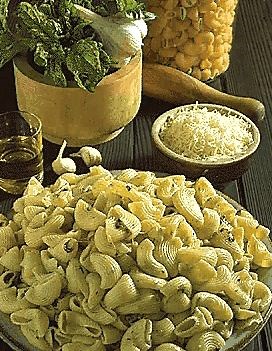 Pâtes au basilic pour 4 personnes - Recettes - Elle à Table