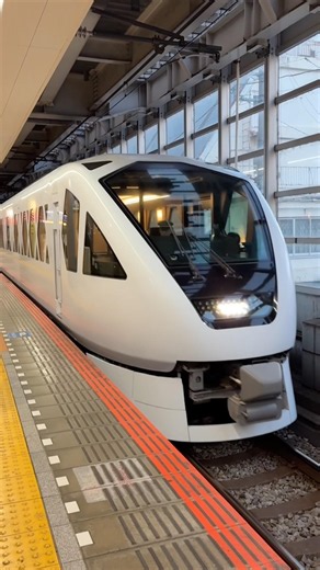 東武N100系 特急スペーシアX10号浅草行き 北千住駅発車
