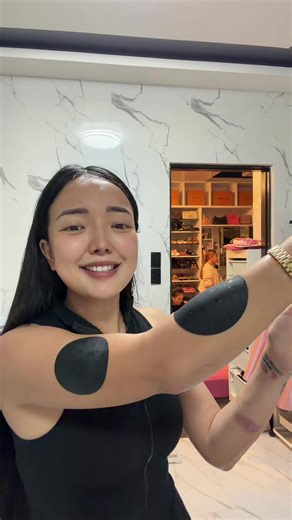 Malakas na Brassiere ni Rosmar para sa Fashion Enthusiasts