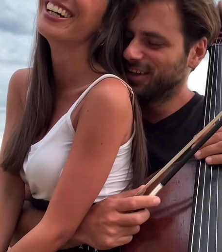 Hauser feat señorita! @HAUSER #cello #music #christinaperri #athousandyears #cellomusic #classicalmusic #singer #newsong #vocals #highnotes #beatifulvoices #musica #visitamexico #visitaargentina #passion #art #sexy #latinos #latinostiktok #europe #duets #Amor #love #fyp #foryoupage #parati #lentejas #viral