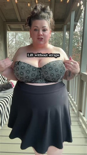 Structured cups and Wide supportive band for support. Grip lining to help it stay in place. Designed to support without shoulder straps and without constant adjusting! #braids #straplessbra #sizeinclusivefashion #tiktokshopstockup #tiktokshopspringglowup
