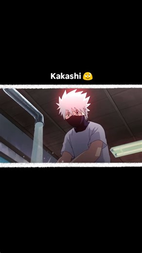 anime adda on Instagram: "Kakashi 😌 . . . 日本利用压电瓷砖将人们的脚步转化为电能。 这些瓷砖能够捕捉你脚步产生的动能。 当你行走时,你的体重和动作会对瓷砖产生压力。 瓷砖会轻微弯曲,产生机械应力。 瓷砖内部的压电材料会将这种应力转化为电能。 每一步都会产生少量电荷,数百万步加在一起,就能产生足够的电力来驱动LED灯、数字显示屏和传感器。 在像涩谷车站这样人流密集的地方,每天大约240万步都在为这个系统做贡献。 这些电力可以储存起来或立即使用,从而减少对传统能源的依赖,并支持可持续的城市基础设施。 这种方法把日常的动作转化为实用的可再生能源。 #日本 #知识 #事实#你知道吗#推荐#科技 #创新..."