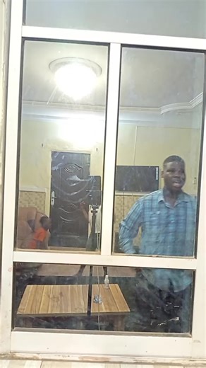 Mirror Selfie Techniques for Android Users