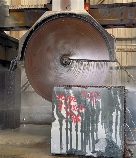 Behind-the-scenes of our stone carving factory's production process #stone #stonefactory