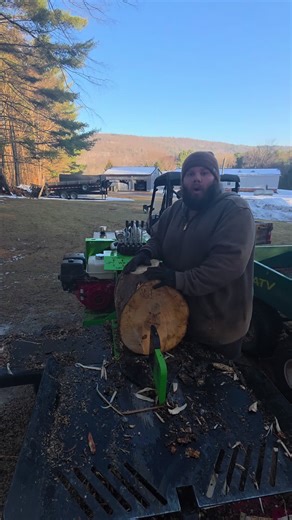 Allwood birch series splitting through knotty maple round #firewoodproduction #firewood #firewoodlogs #allwoodbirch