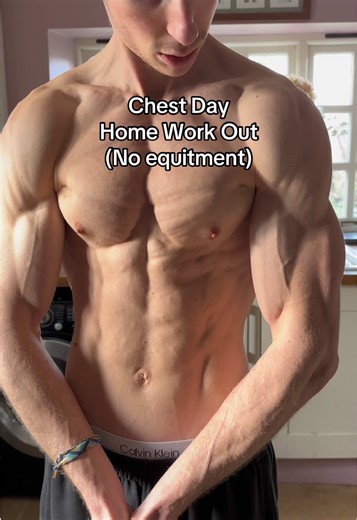 Bodyweight training is easy when you know how #chest #pushups #homeworkout #bodyweight #fyp