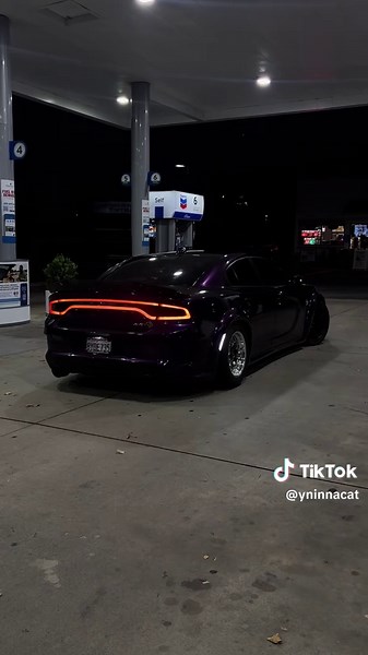 Exploring the Hellcat vs. Scat Pack Performance