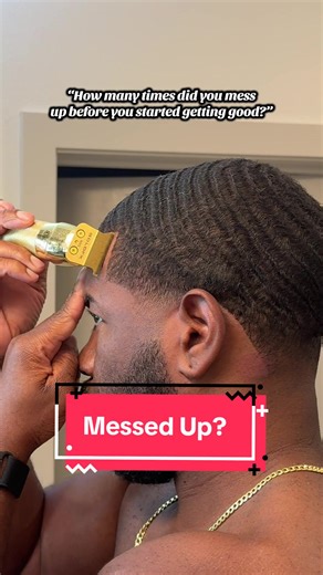 No but seriously, like anything else in life, you have to put the work in. I like taking on challenges and I never really believed in boxes/limitations. Learning to cut my hair is just another example of that - I had to be ok with fucking up but also believing that every fuck up would create clarity and a deeper trust in myself. These days - messing up doesn’t really cross my mind. Even if I do mess up, I trust that I can fix it. #selfhaircutjourney