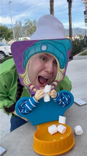 WHO CAN EAT THE MOST MARSHMALLOWS WITH TINY HANDS? #msbeanie @MichaelKorte