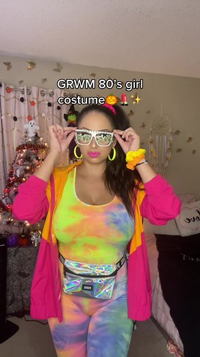 Easy DIY 80s Costume Ideas for Ladies
