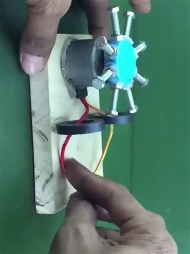 Free Off-Grid Power Now ⚡️ Tap Link In Bio To Learn How! #fyp #ForYou #viral #trending #offgrid #SolarPower #FreeEnergy #GreenEnergy #SustainableLiving #DIYGenerator #RenewableEnergy #SaveMoney #LinkInBio