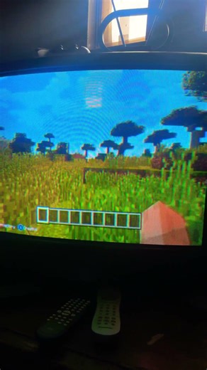 Minecraft on a CRT TV #minecraft #xbox360 #crt #crtgaming ￼