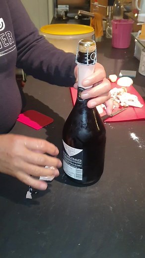 How to Open Prosecco Wine - Easy Steps and Tips