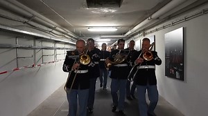 Il backstage della Banda dell’Esercito Italiano all’apertura della partita di rugby Italia-Francia #SeiNazioni! #EsercitoItaliano #sport #Rugby #Banda | Esercito Italiano