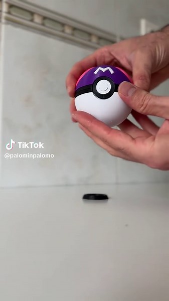 La usé correctamente 👰🏻‍♀️ #pokemon #boda #weding #pokeball