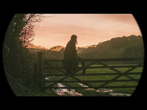 OSKA - April May July (Official Lyric Video)