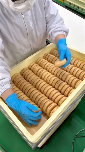 【爽やかに香る柚子もなか】 #お菓子のたいよう #和菓子 #japanesefood