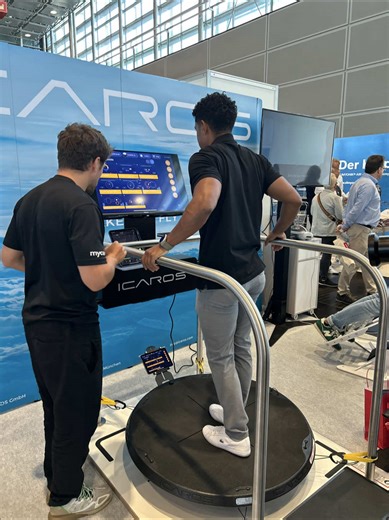 Auf dem ICAROS Guardian trainiert Elua Balance und Kontrolle auf einem völlig neuen Level. Durch die Verbindung mit dem myoact EMG-System wird dabei nicht nur die Bewegung spürbar, sondern auch die Muskelaktivität in Echtzeit sichtbar. 🎯 Während Elua die Balance hält, zeigt das Live-Feedback, wie aktiv die stabilisierende Muskulatur tatsächlich arbeitet. So entsteht ein Training, das zwei Welten verbindet: ➤ funktionelle Balance auf dem ICAROS Guardian ➤ präzises Muskel-Biofeedback mit myoact E