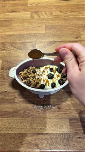I’ve seen so many people doing a snack plate which I love. It just means she can pick at it rather than having lots of snacks. #toddlereating #toddlerdinner #toddlereats #toddlerbreakfast #toddlerlunch