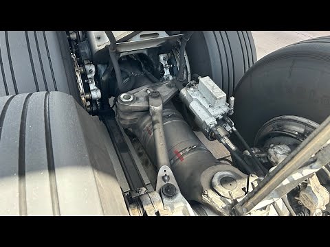 B777 MAIN GEAR STEERING