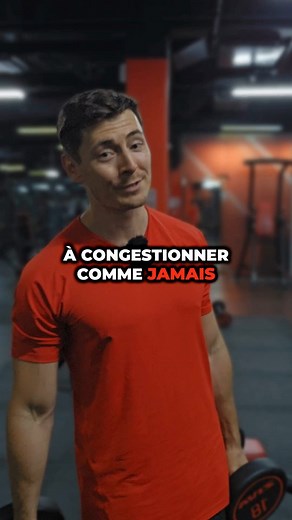 Commente "BRAS” sous cette vidéo Instagram et je t’enverrai gratuitement mon guide complet pour muscler tes bras. Tu veux des bras qui remplissent tes manches de T-shirt ? Essaie cet enchaînement de 3 exercices pour les biceps : 1. Prends une paire d’haltères et commence avec du curl au pupitre pour isoler les biceps au maximum. 2. Enchaîne directement avec du curl incliné pour bien étirer le muscle. 3. Et termine par du curl marteau debout pour travailler le brachial. 👉 3 séries de 8 à 12 répé