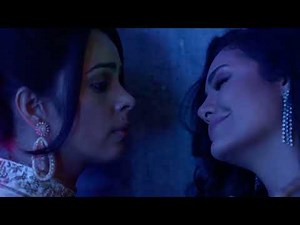 Esha Gupta की Viral Clip पे Log Deewane 😱| Nakaab | Latest Romantic Web Series Of 2025 Must Watch